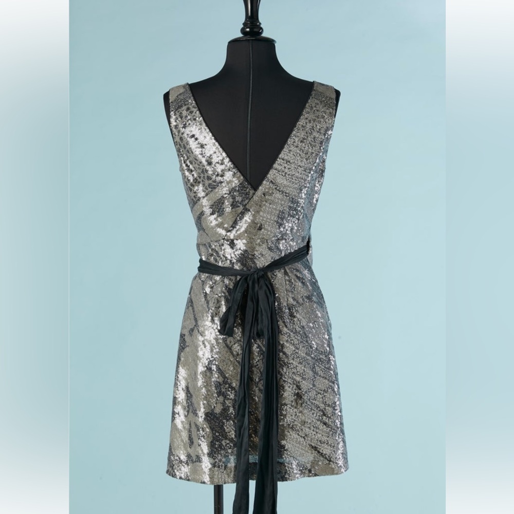 NWOT Diane Von Furstenberg Silver Sequin Wrap Dress Size 6